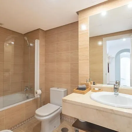 Luxury 3br Puerto Banus, Pool, Garden, Walk To Marina & Апартаменты